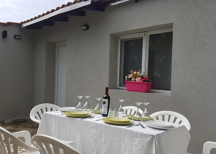 Kalithea Family House With 3 Bedrooms Semesterbostad